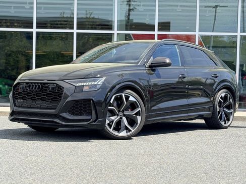 Used 2024 Audi RS Q8 AWD/4WD image 2