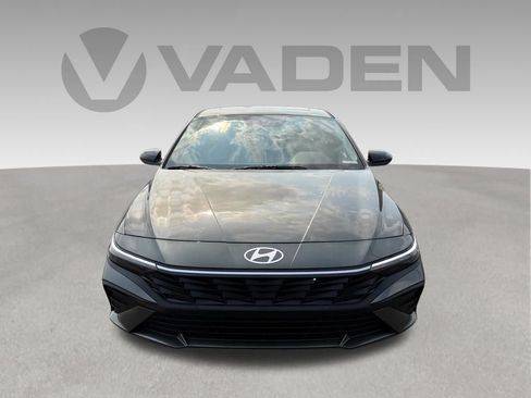 New 2026 Hyundai Elantra SEL Sport FWD image 9
