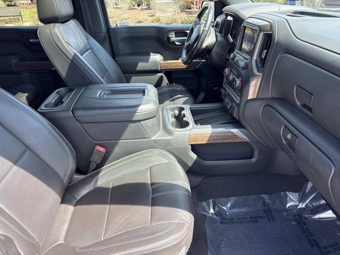 Used 2020 Chevrolet Silverado 1500 High Country w/ Technology Package image 34