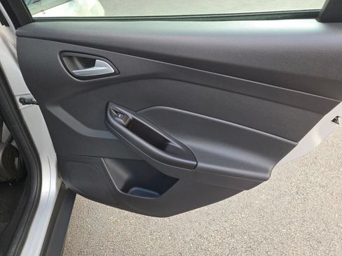 Used 2014 Ford Focus SE FWD image 7