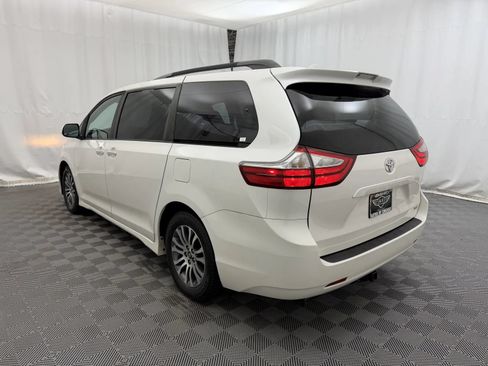 Used 2019 Toyota Sienna XLE FWD image 7