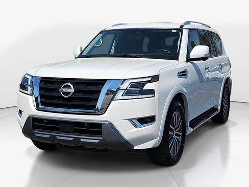 Used 2024 Nissan Armada SL w/ Captain's Chairs Package image 10