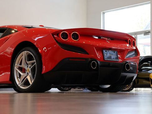 Certified 2021 Ferrari F8 Tributo RWD image 57