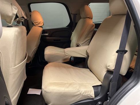 Used 2013 Cadillac Escalade Luxury image 13