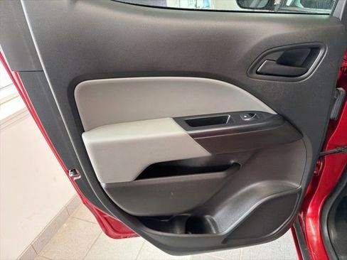 Used 2021 Chevrolet Colorado W/T w/ Custom Special Edition image 15