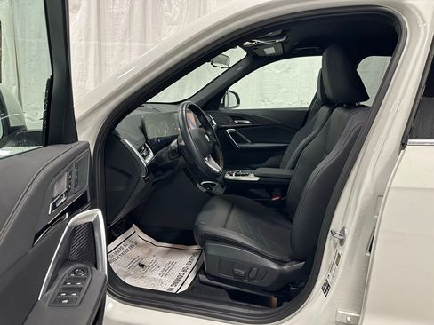 Used 2025 BMW X1 xDrive28i image 10