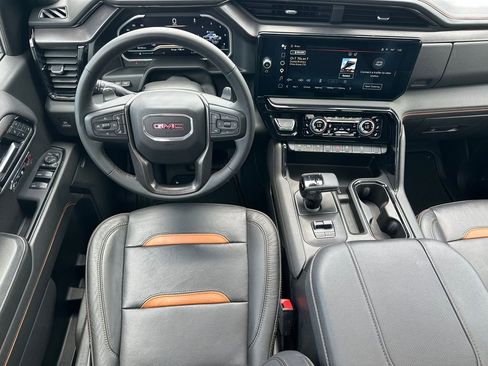 Used 2024 GMC Sierra 1500 AT4 w/ Technology Package AWD/4WD image 24