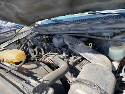 Used 2002 Ford F250 XL image 11