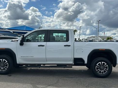 Used 2022 GMC Sierra 3500 Pro w/ Fleet Convenience Package image 7
