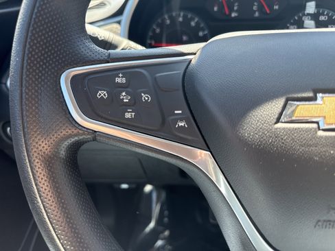 Used 2023 Chevrolet Malibu LT FWD image 24