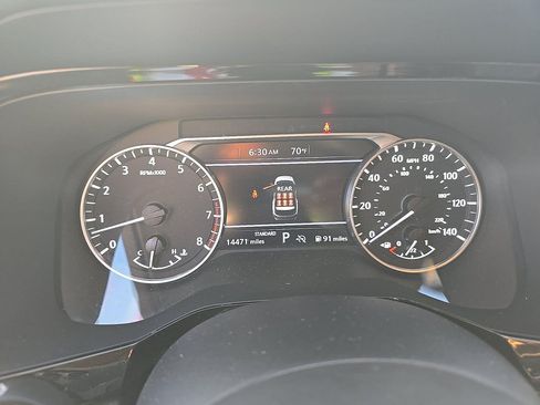 Used 2025 Nissan Pathfinder SV FWD image 18