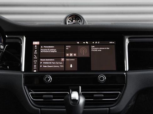 Certified 2025 Porsche Macan Turbo AWD/4WD image 22