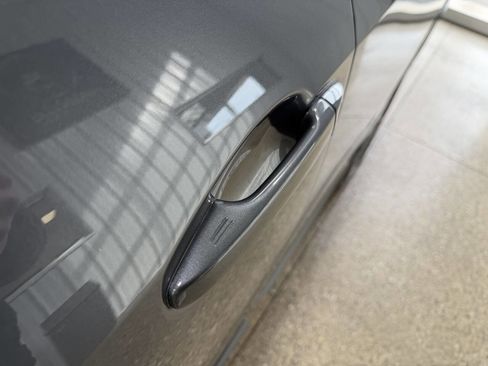 Used 2022 Subaru Outback Premium image 30