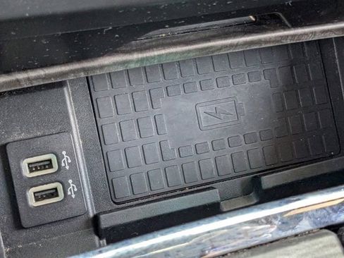 Used 2019 Ford Expedition Limited w/ Equipment Group 302A RWD image 23