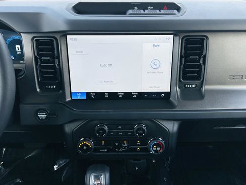 New 2025 Ford Bronco 4-Door AWD/4WD image 16