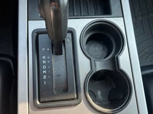Used 2017 Ford Expedition XLT w/ Equipment Group 201A AWD/4WD image 19