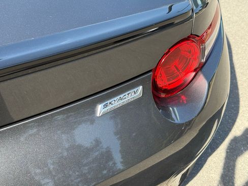 Used 2016 MAZDA MX-5 Miata Club image 10