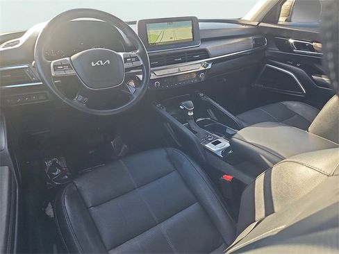 Used 2022 Kia Telluride EX image 11