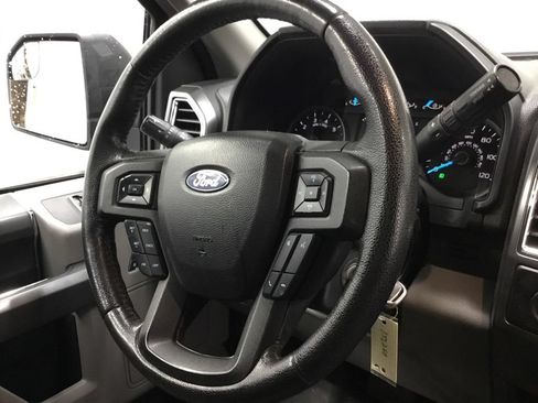 Used 2015 Ford F150 XLT w/ Equipment Group 301A Mid AWD/4WD image 27