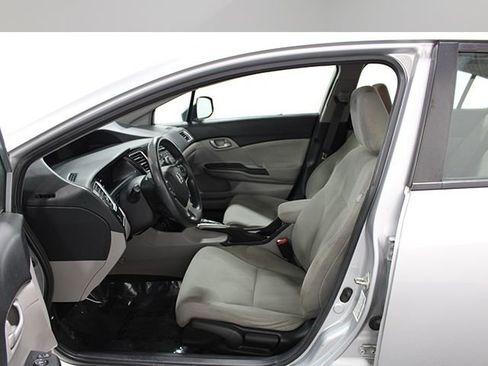 Used 2013 Honda Civic LX image 10