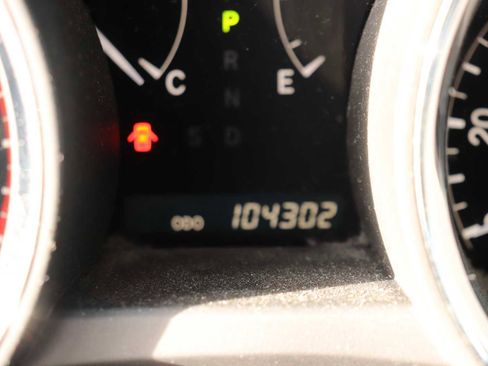 Used 2011 Toyota Highlander 4WD w/ Tech Pkg image 11
