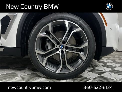 New 2026 BMW X5 xDrive40i w/ Climate Comfort Package image 9