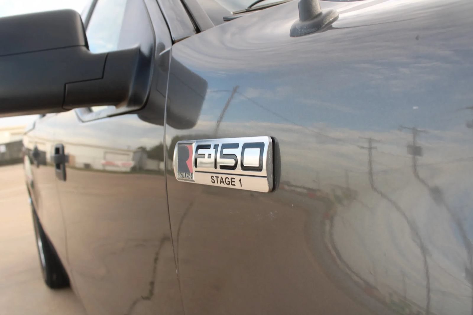 Used 2004 Ford F150 Lariat RWD image 11