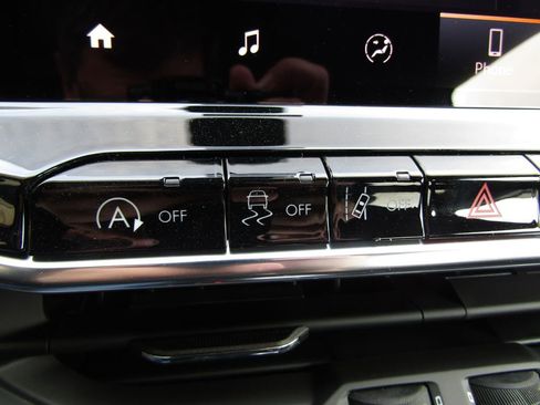 New 2026 Jeep Compass Latitude AWD/4WD image 35