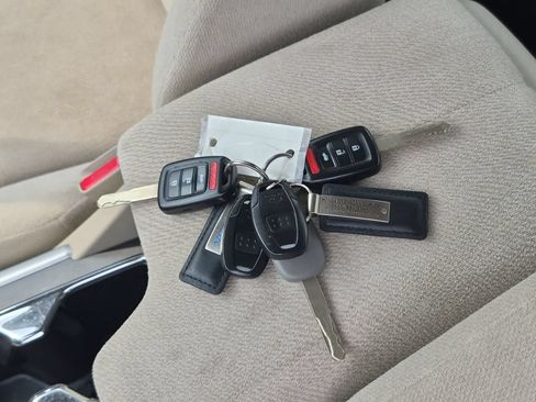 Used 2013 Honda Accord LX image 34