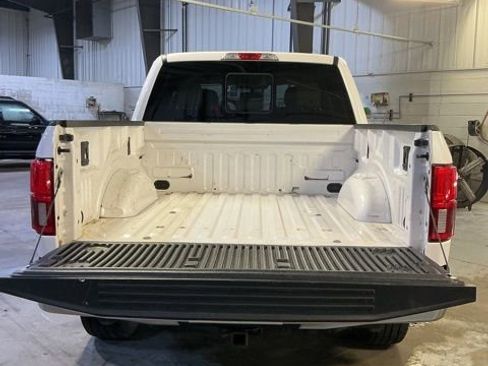 Used 2019 Ford F150 Lariat image 6
