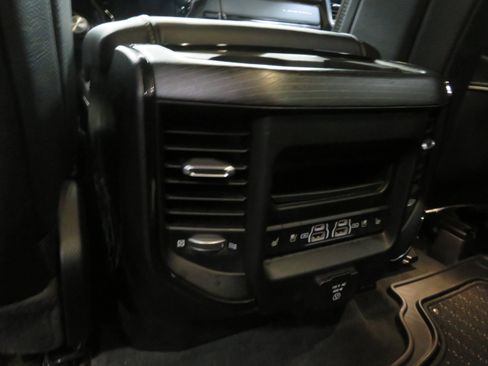 Used 2023 RAM 1500 Limited AWD/4WD image 8