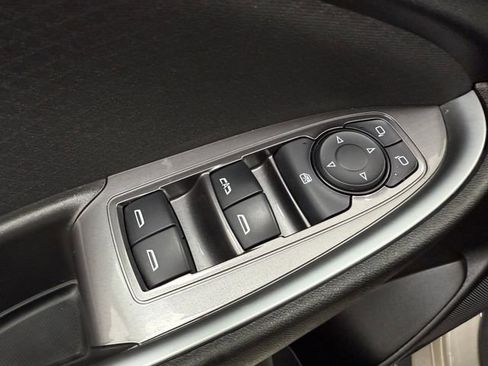 Used 2023 Chevrolet Malibu LT image 28