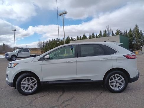 Used 2024 Ford Edge SEL AWD/4WD image 23