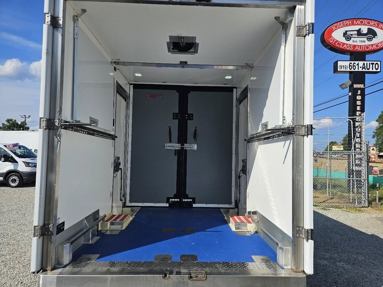 Used 2023 Ford E-350 and Econoline 350 Super Duty w/ Power Windows & Locks Group RWD image 30