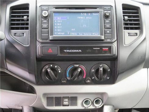 Used 2015 Toyota Tacoma 2WD Access Cab image 6