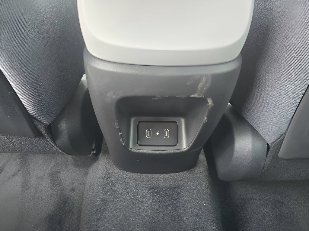 New 2026 Hyundai Elantra Limited FWD image 29