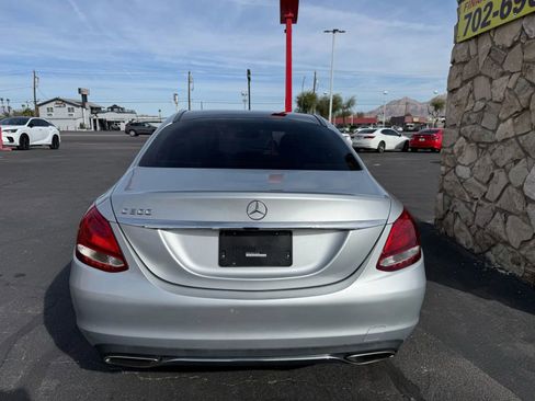Used 2016 Mercedes-Benz C 300 Sedan w/ Multimedia Package image 4