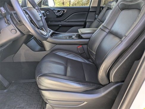 Certified 2022 Lincoln Aviator Reserve image 21