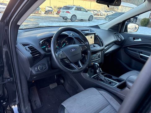 Used 2017 Ford Escape SE w/ Equipment Group 201A image 14