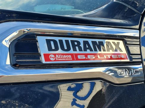 Used 2023 GMC Sierra 2500 Denali w/ Denali Ultimate Package AWD/4WD image 9