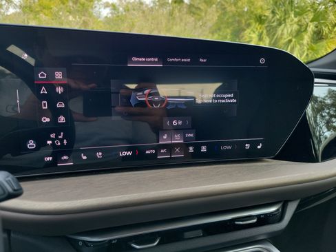 Used 2025 Audi Q5 Premium Plus w/ Premium Plus image 20