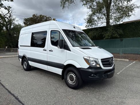 Used 2017 Mercedes-Benz Sprinter 2500 image 9