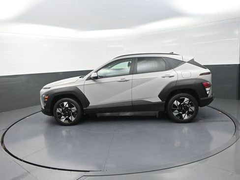 Used 2025 Hyundai Kona SEL AWD/4WD image 42