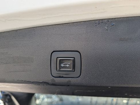 Used 2020 Buick Encore GX Select w/ Sport Touring Package image 11