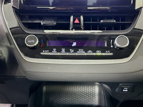 Used 2023 Toyota Corolla LE image 22