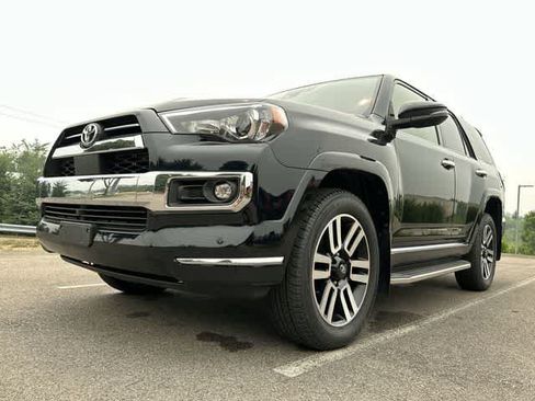Used 2023 Toyota 4Runner Limited AWD/4WD image 19