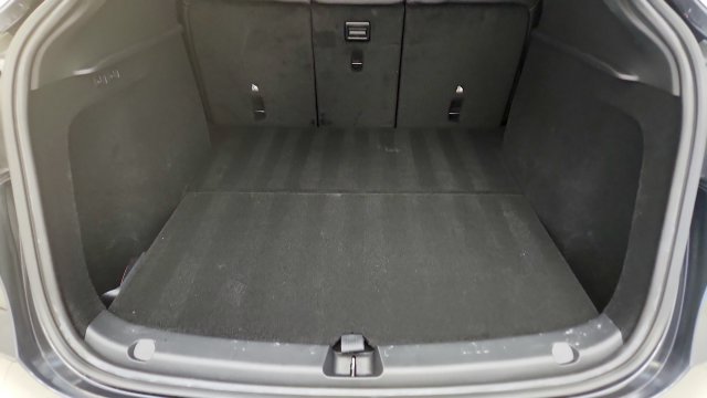 Used 2024 Tesla Model Y 2WD image 29