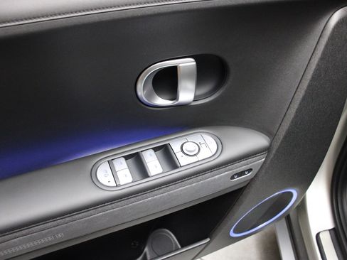 Used 2023 Hyundai Ioniq 5 Limited image 50