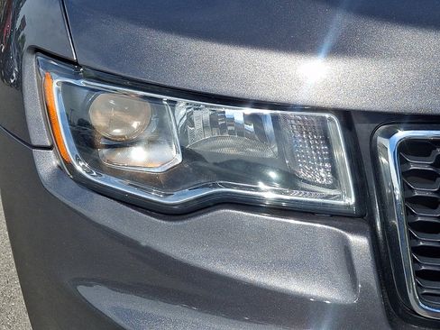 Used 2020 Jeep Grand Cherokee Laredo AWD/4WD image 9