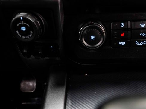 Used 2020 Ford F150 XLT w/ Equipment Group 302A Luxury image 23